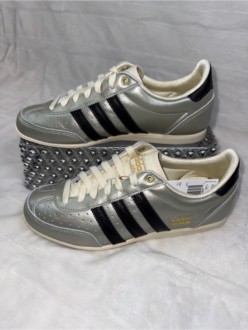 Adidas Japan Metallic Silver with Black Stripes Athletic Shoes 7M #JS4015 nwt